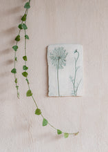 Load image into Gallery viewer, Dancing in the wind